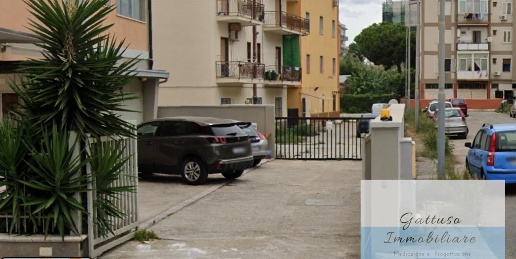 Foto Posti auto a Reggio di Calabria Centro Storico di 15 m² in affitto