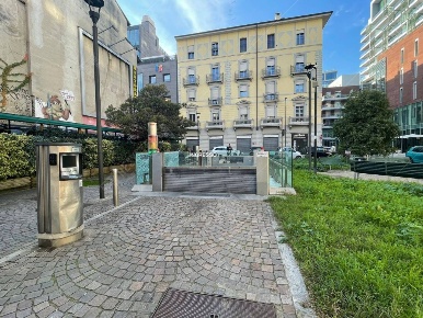 Foto Box in Via Adda 9 - Milano, Milano in vendita