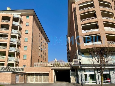 Foto Box in via martiri di nassirya, Lecco Acquate di 16 m² in vendita