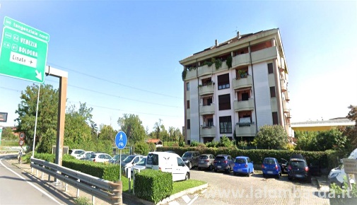 Foto Box in Via Borgazzi, Monza Sant'Alessandro - Casignolo di 24 m²