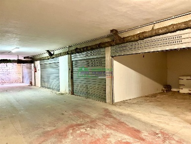 Foto Box in via nicholas green, Ragusa Marina di Ragusa Centro di 14 m²
