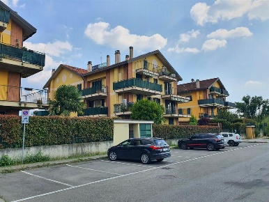 Foto Box in via corelli, Limbiate di 30 m² in vendita
