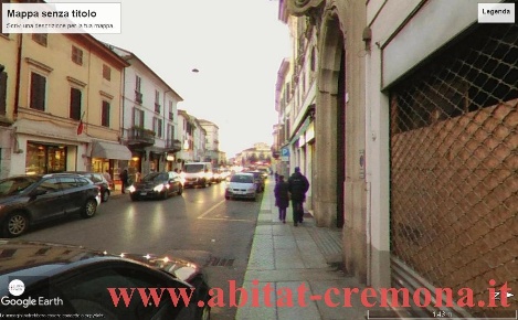 Foto Box in corso garibaldi, Cremona Centro di 60 m² in vendita
