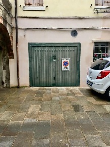 Foto Box in calle olivotti, Chioggia Centro Storico di 19 m² con 1 locali