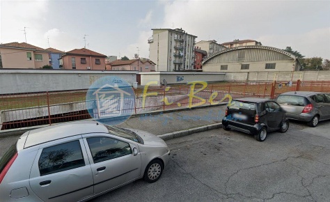 Foto Box in Via Bellini, Pioltello in vendita