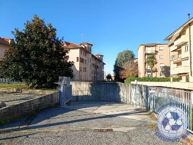 Foto Box in via buonarroti, Bernareggio in vendita