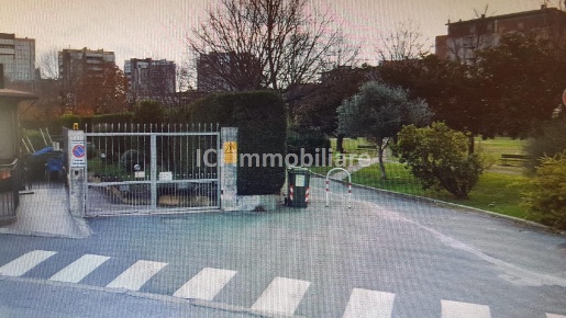 Foto Box in Largo Folconi, Savona Oltreletimbro, Santa Rita di 15 m²