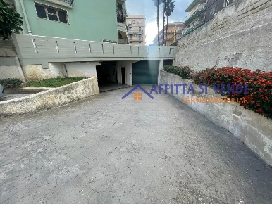 Foto Posti auto in Via Luigi de Caprio 5, Siracusa Mazzarrona di 55 m²