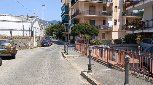 Foto Posti auto in Via Beglini 11, Taggia Centro di 24 m² con 1 locali