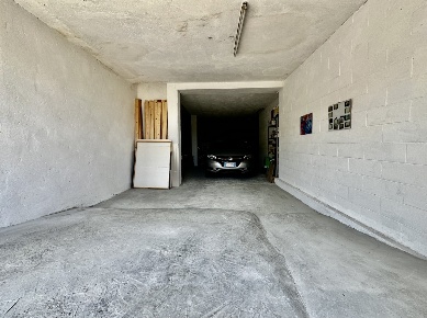Foto Posti auto in Via A. San Novaro, Diano San Pietro Centro di 92 m²