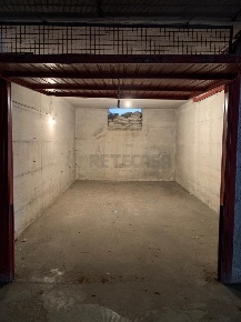 Foto Posti auto in Viale Arnaldo Fusinato, Vicenza Gogna di 22 m²
