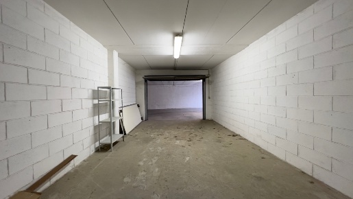 Foto Posti auto in Via Leopardi, Borgosatollo Centro di 28 m² con 1 locali