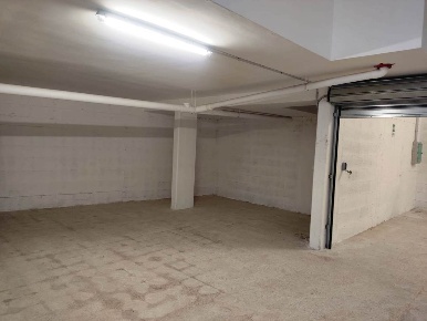 Foto Posti auto in Via Adelfia 6, Casamassima di 74 m² con 1 locali