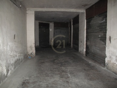 Foto Posti auto a Misterbianco Centro di 9 m² in vendita