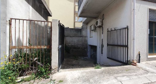 Foto Posti auto a Quartucciu Centro di 291 m² con 1 locali in vendita