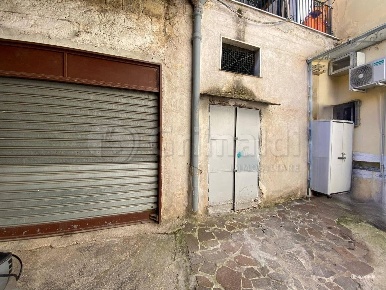 Foto Posti auto a Giugliano in Campania Centro Storico di 16 m² in vendita