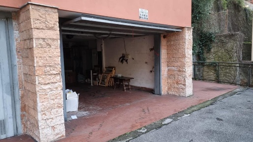 Foto Posti auto a Genova di 33 m² in vendita