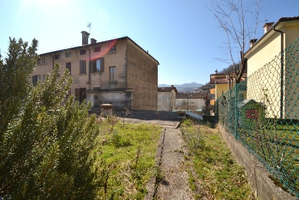 Foto Posti auto a Valdagno Centro di 26 m² in vendita