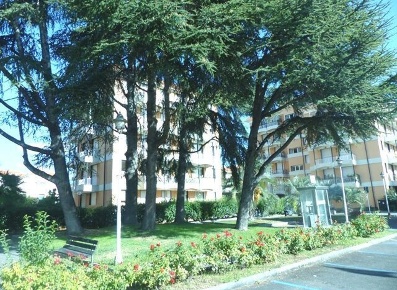 Foto Posti auto in Giardini I Maggio, San Bartolomeo al Mare Centro