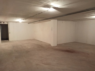 Foto Posti auto in Via Emilio Lussu 8, Alghero Mercede, Calabona di 64 m²