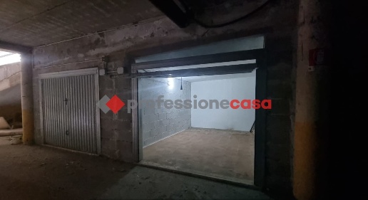 Foto Posti auto a Pomezia di 18 m² in vendita