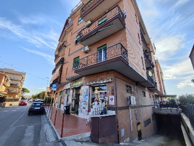Foto Posti auto in via giuseppe garibaldi  60, Guidonia Montecelio