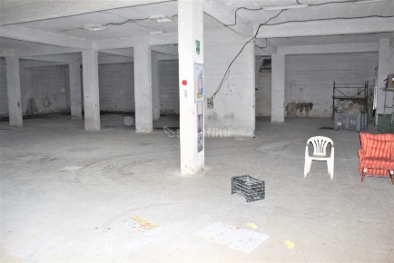 Foto Posti auto a Sciacca di 700 m² con 1 locali in affitto