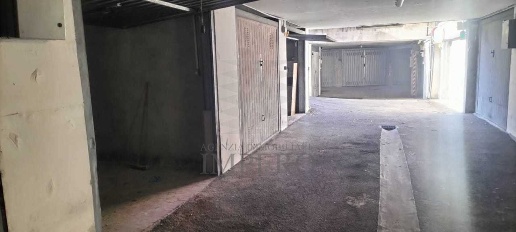 Foto Posti auto in Corso Limone Piemonte 86, Ventimiglia di 26 m²