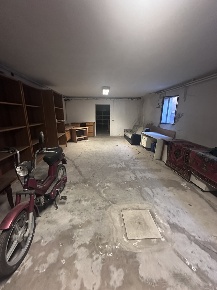 Foto Posti auto a Rovigo Centro Storico di 220 m² con 3 locali in vendita