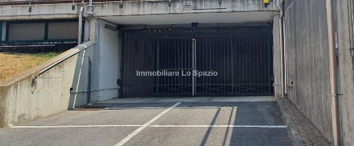 Foto Posti auto in via porcella, Andora Marina Di Andora di 18 m²