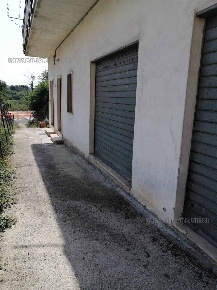 Foto Box in -, Pontecorvo Centro di 30 m² con 1 locali in affitto