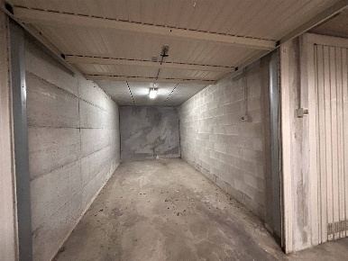 Foto Garage a Piacenza Piazzale Milano - Stazione di 15 m² con 1 locali