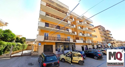 Foto Garage a Mondragone di 1 m² in vendita