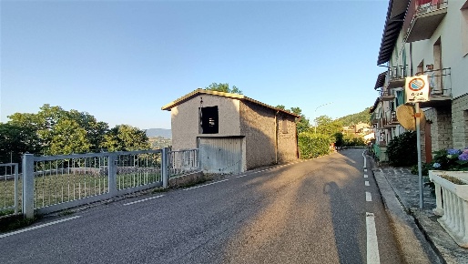 Foto Garage in via mattei  snc, Castiglione dei Pepoli Creda di 68 m²