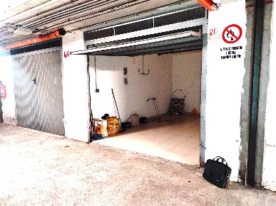 Foto Garage in via salvatore gargiulo, Roccapiemonte Centro di 20 m²
