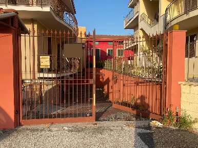 Foto Garage a Francofonte di 88 m² con 1 locali in vendita