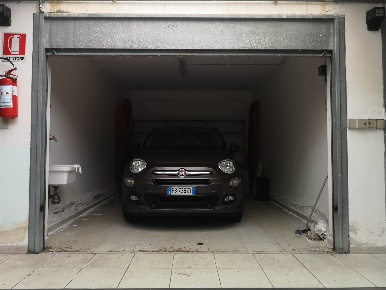 Foto Garage in Viale Richard Wagner, Salerno Arbostella - Arechi di 18 m²