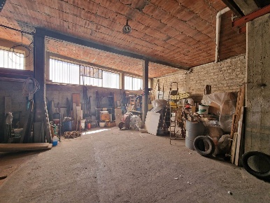 Foto Garage a Ragusa San Luigi - Archimede di 180 m² con 1 locali