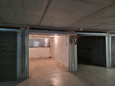 Foto Garage in Via Carlo Perini  18, Milano in vendita