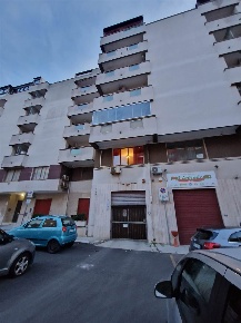 Foto Garage a Brindisi in vendita