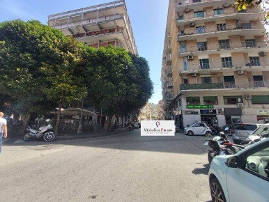 Foto Garage in Via Michele Conforti, Salerno Centro di 7 m² con 1 locali