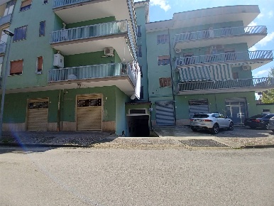 Foto Garage in via Pola 5, Bellizzi Centro di 12 m² con 1 locali in vendita