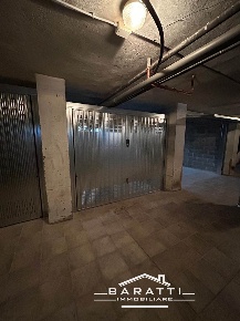 Foto Garage a Suzzara Centro di 12 m² con 1 locali in vendita