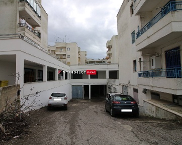 Foto Garage in Viale Alcide de Gasperi, Martina Franca in vendita
