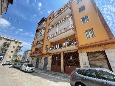 Foto Garage in VIA GINO ACQUAVIVA, Foggia in vendita