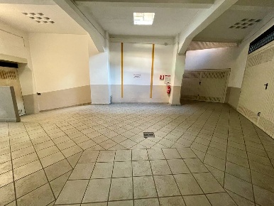 Foto Garage a Verbania Intra Centro Storico in vendita