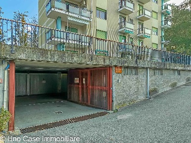 Foto Garage in via castellamonte  48, Banchette in vendita