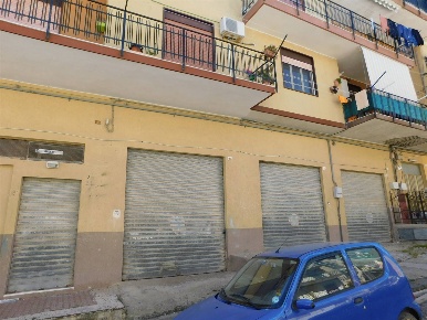 Foto Garage in Via San Leonardo 24, San Cataldo Centro di 30 m² in vendita