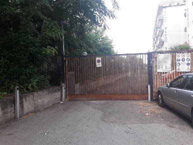 Foto Garage a Salerno Torrione in vendita