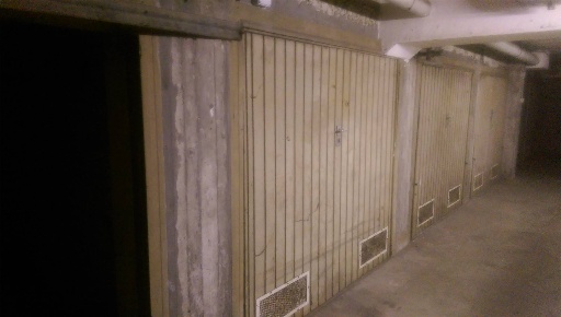Foto Garage a Modena Sacca - Stazione di 13 m² con 1 locali in vendita